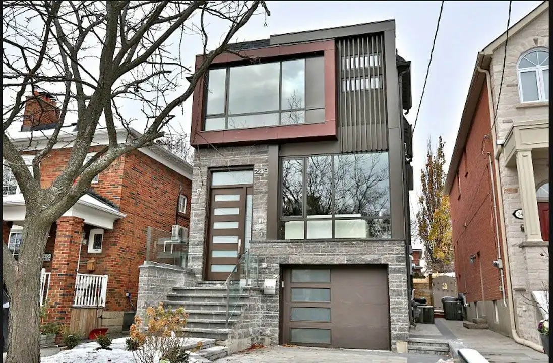 Contemporary Bedford Park custom home completed by Odima Construction