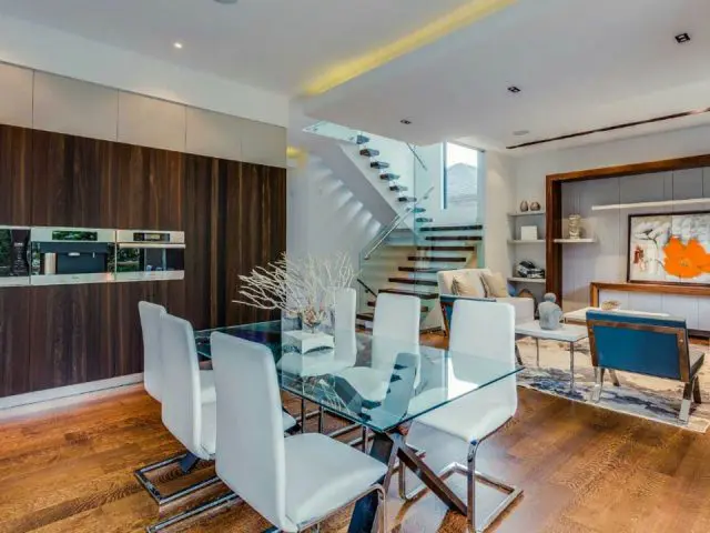 Custom kitchen inside an Odima Construction Lawrence Park home